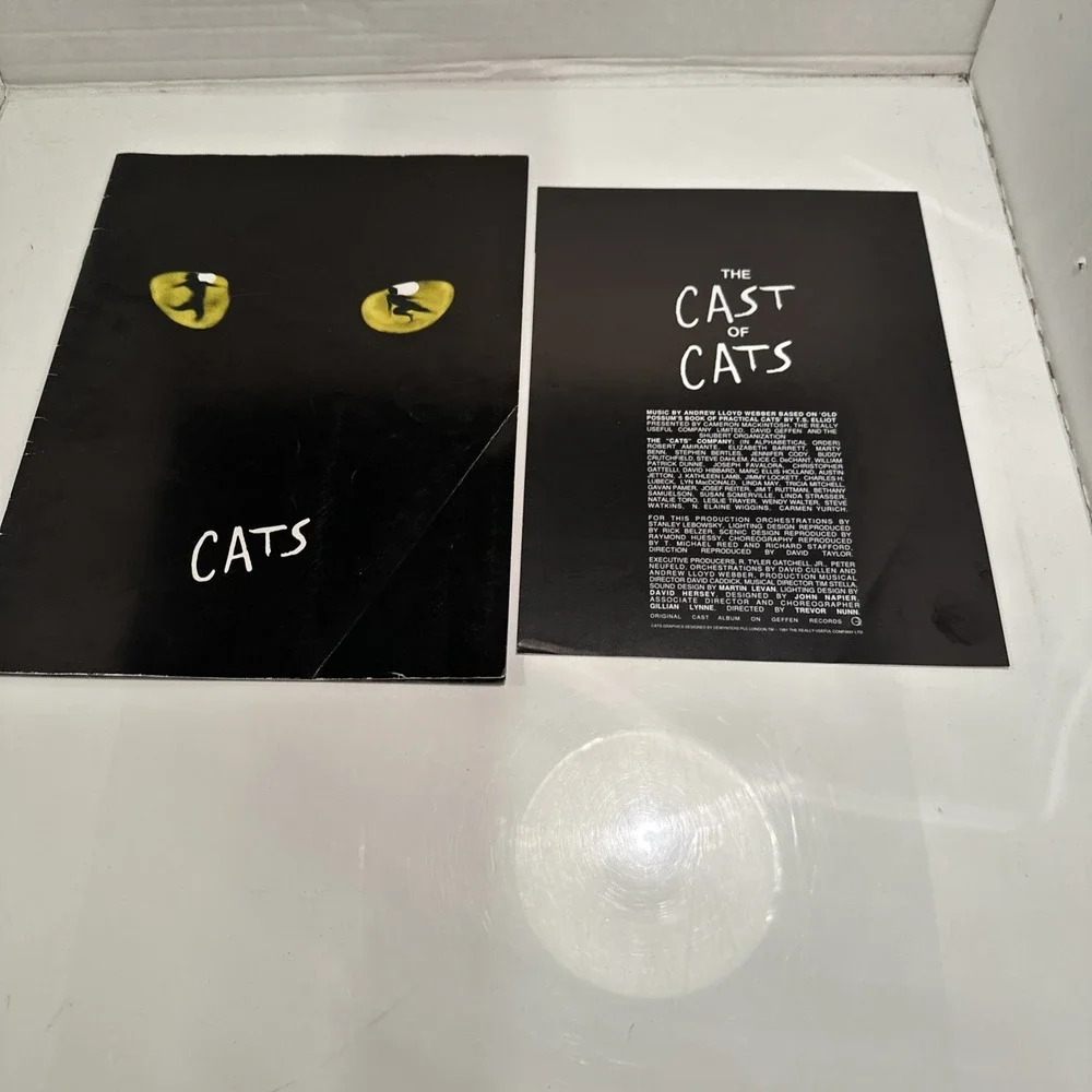 1981 CATS Theater Souvenir Program Andrew Lloyd Webber Plus The Cast Of Cats